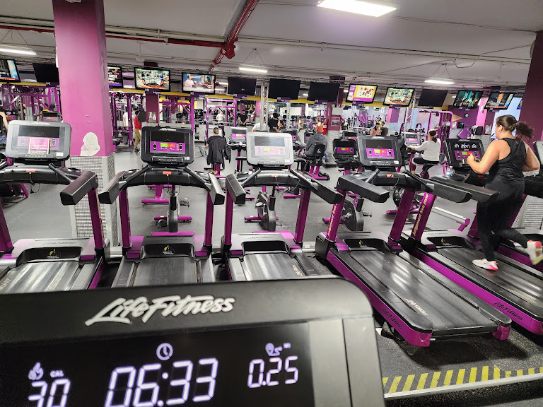 Planet Fitness — Astoria, New York (2)