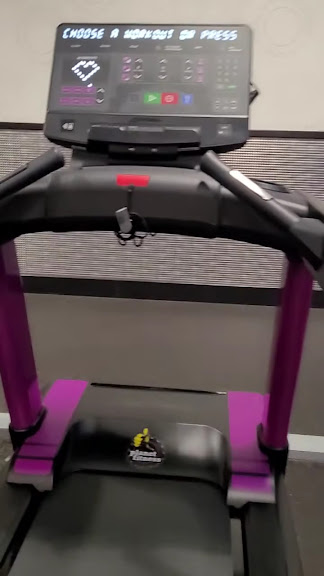 Planet Fitness — Burbank, California (3)