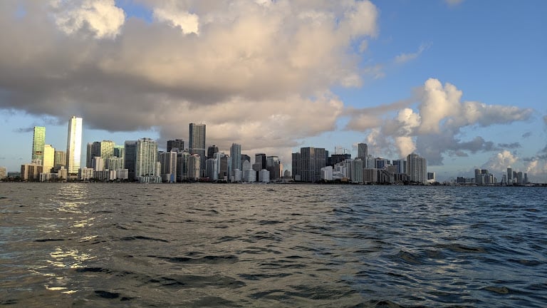 Puff Dragon Boat Racing Team Miami — Key Biscayne, Florida (2)