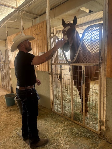 Red Mountain Stables