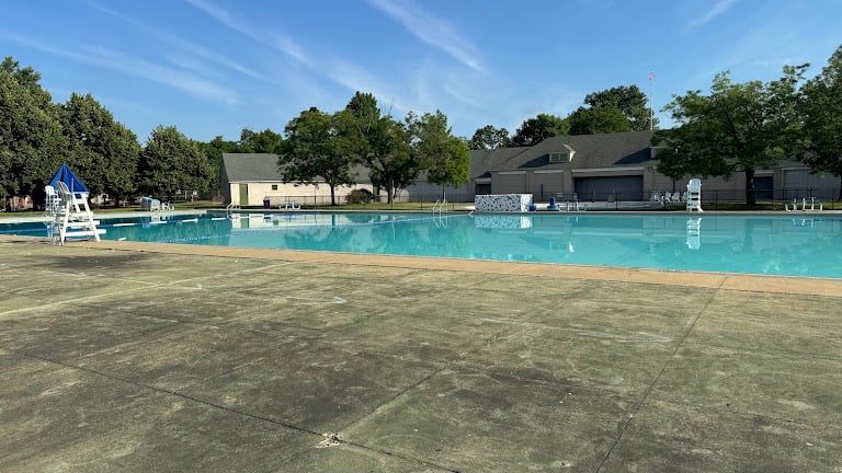 Riverside Public Swimming Pool — Swimming venue in Baltimore, Maryland