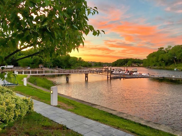 Saugatuck Rowing and Fitness Club