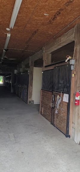 Silvertooth Stables — Kansas City, Missouri (3)