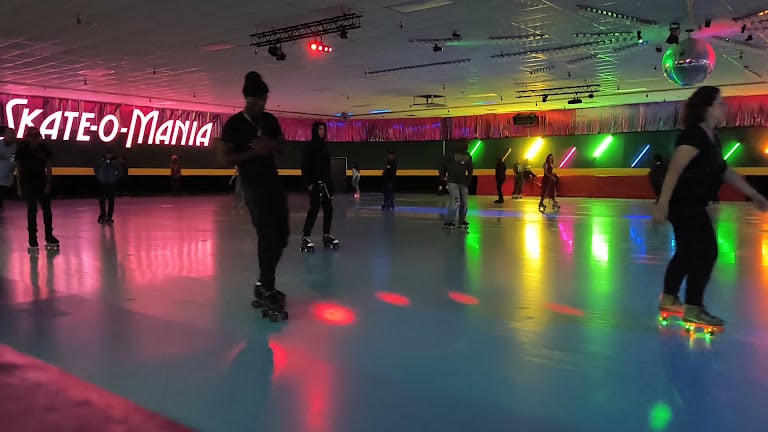 Skate-O-Mania — Albuquerque, New Mexico (3)