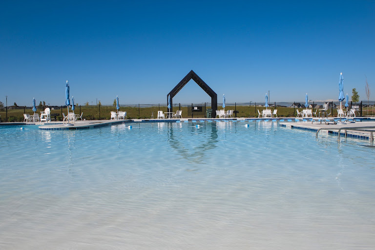 Splash Landing Pool — Denver, Colorado (3)