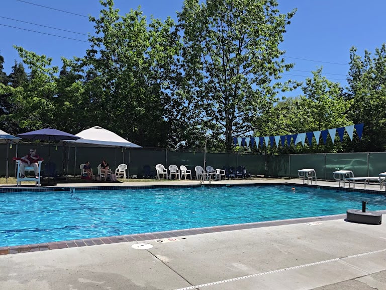 Strattonwood Swim Club — Redmond, Washington (3)