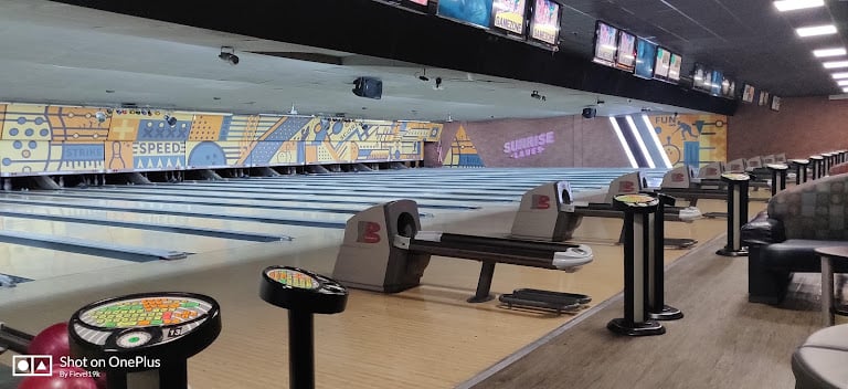 Sunrise Lanes — St. Petersburg, Florida (2)