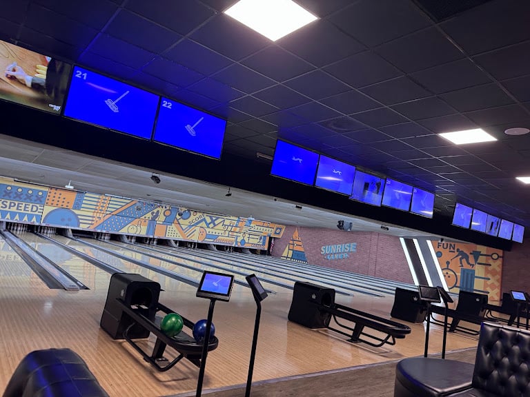 Sunrise Lanes