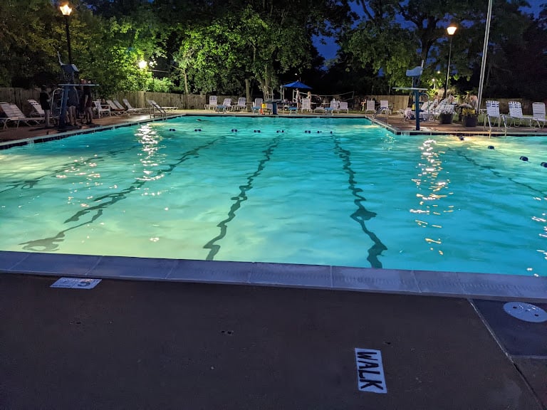 Swan Lake Swim Club — Swimming venue in Baltimore, Maryland