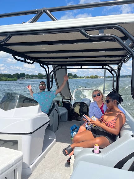 Sweetwater Pontoon Rentals — Hendersonville, Tennessee (2)