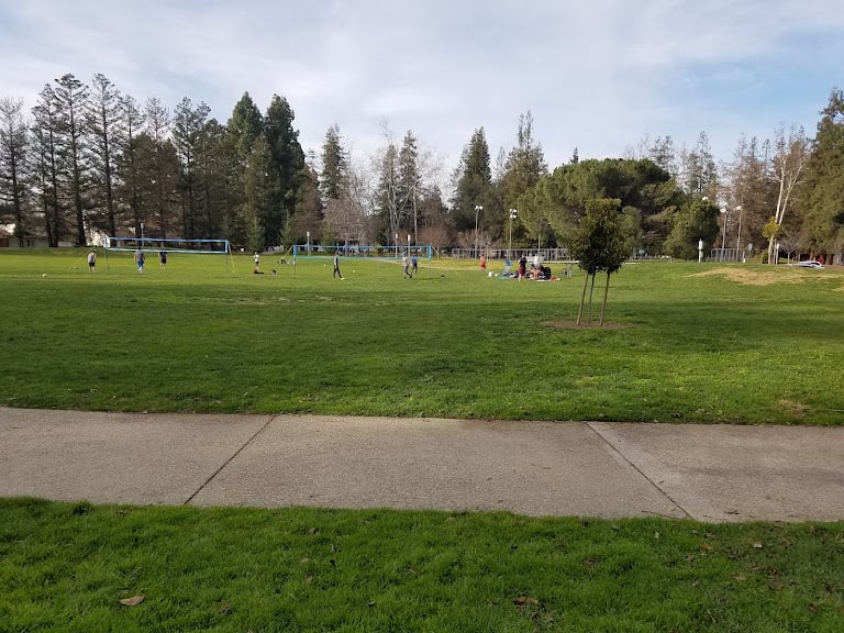 Tennis Courts | Serra Park