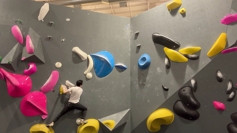 Tomo Bouldering Club — Portland, Oregon (3)