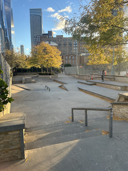 Tribeca Skatepark at Hudson River Park — Skateboarding venue in New York