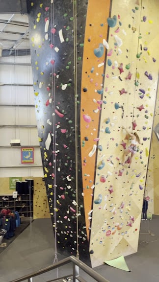 Übergrippen Indoor Climbing Crag - Denver — Denver, Colorado (3)