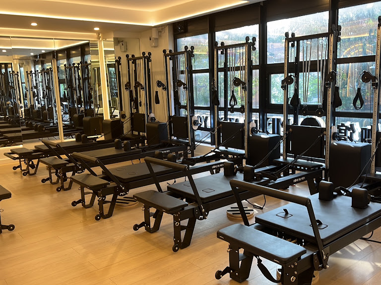 UME PILATES & YOGA