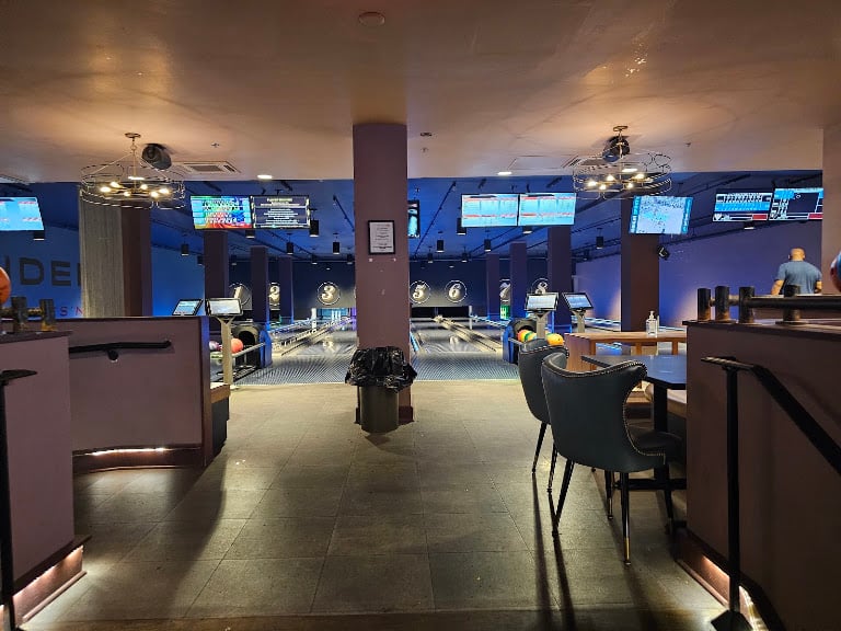 UnderPin Lanes ‘N Lounge