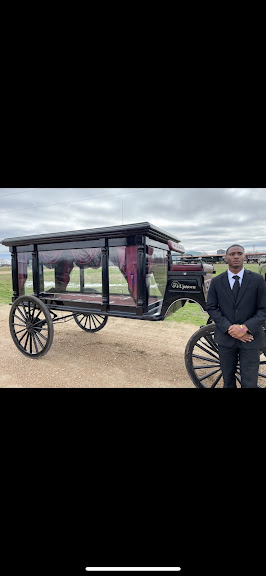 Uptown Carriage Co. - Memphis Horse & Carriage — Memphis, Tennessee (2)