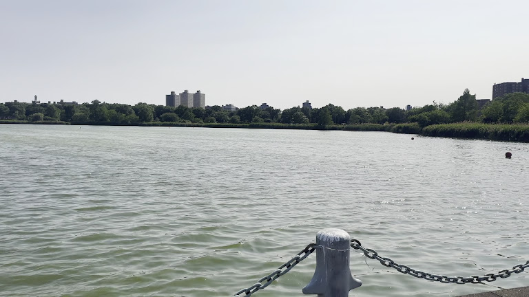 Wheel Fun Rentals | Flushing Meadows Corona Park on North Meadow Lake — Corona, New York (3)