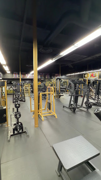 WNR'S Circle Training Facility — Burbank, California (3)