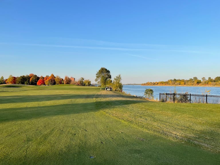 Wyandotte Shores Golf Course
